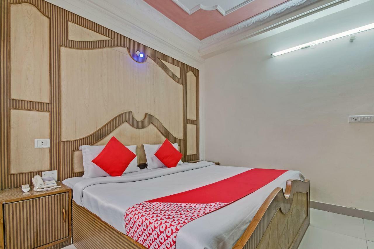 Oyo 24888 Hotel Sham Palace Katra  Kültér fotó